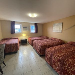 eight-person-suite (1)