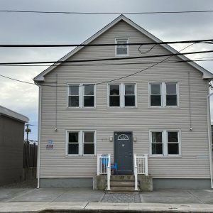 four-bedroom-apartment-117-sumner-ave-unit-3 (1)