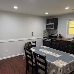 four-bedroom-apartment-117-sumner-ave-unit-3 (9)