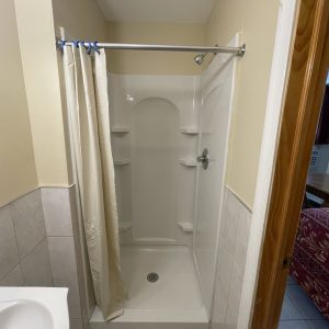 six-person-suite (8)